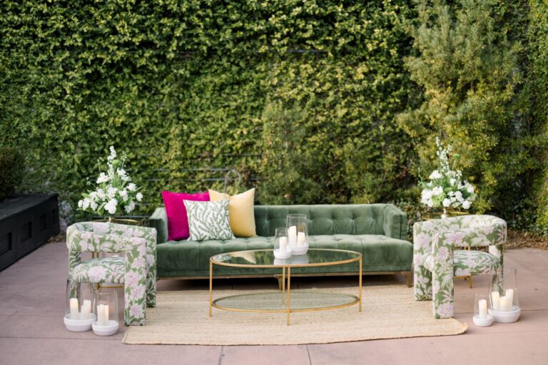 Courtyard lounge at Bakery 105