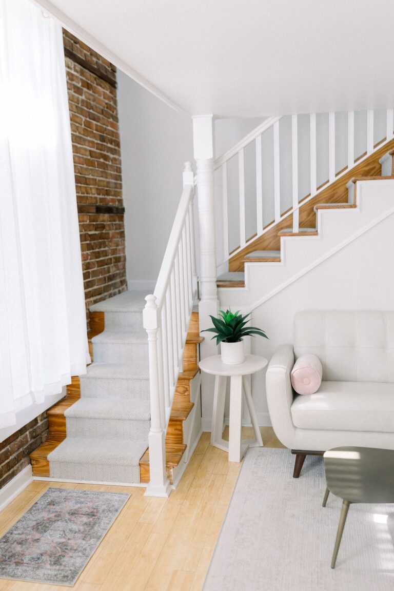 Staircase and seating nook in The Loft